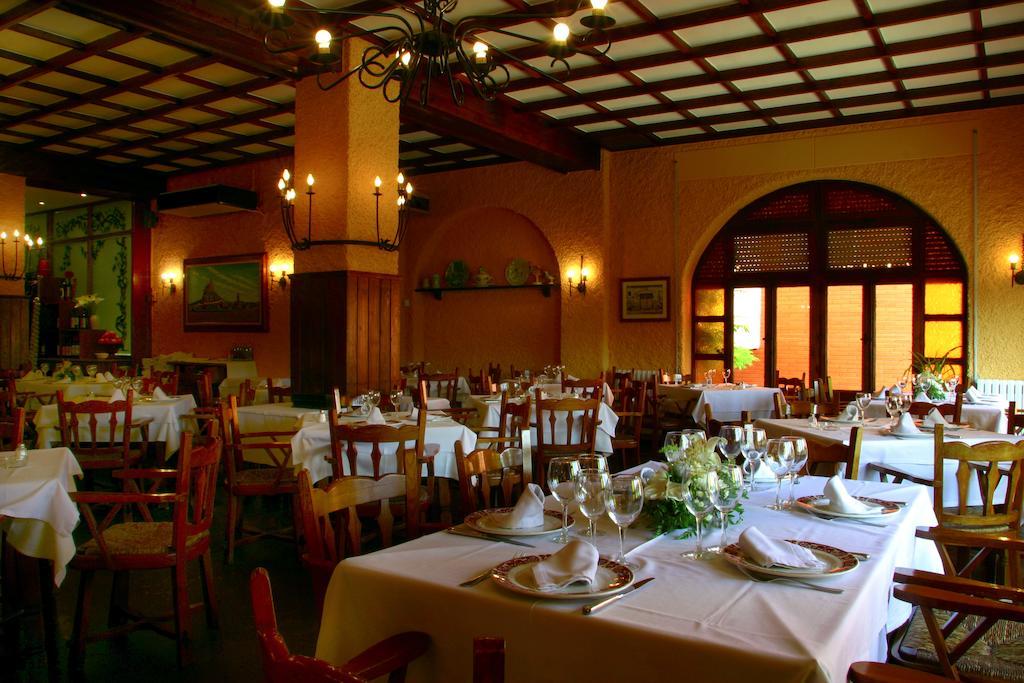Hotel Los Rosales อันมานซา ภายนอก รูปภาพ